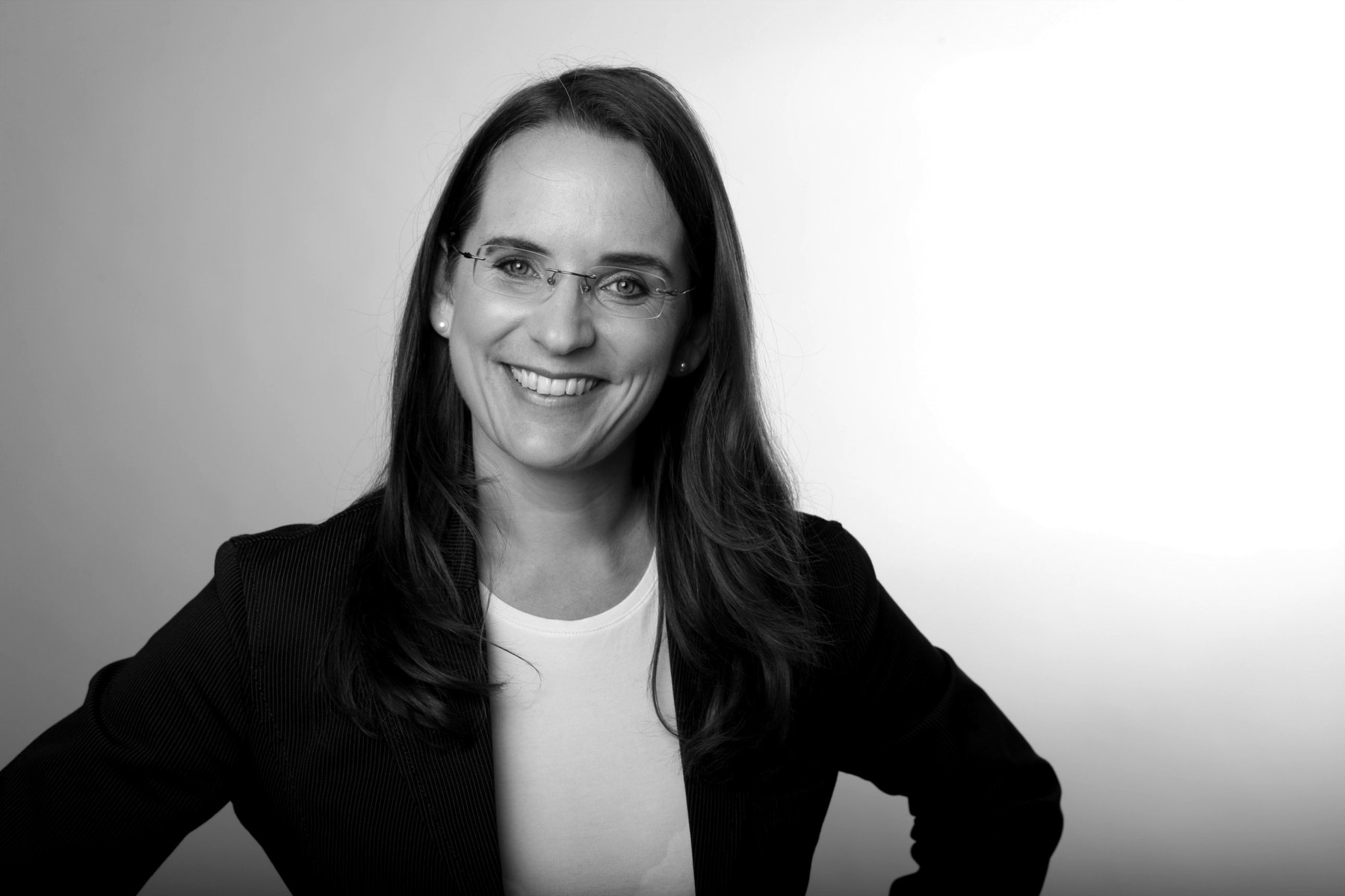Astrid Göschel M.A., Porträt